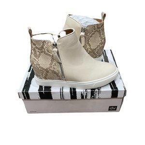 DV By Dolce Vita Zip Up Sneaker